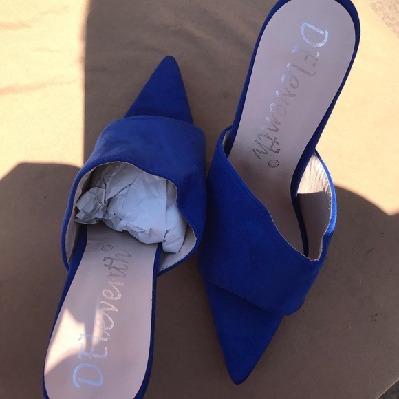 Shoes - Picture 2 of 3